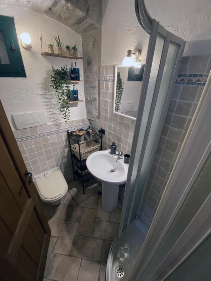 La Casa Nei Vicoli: In Centro A Due Passi Dal Lago Mandello del Lario Exterior foto